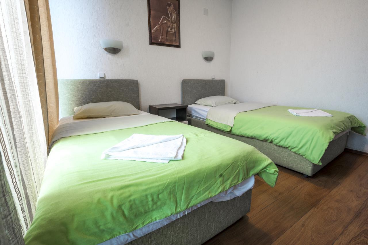 Hotel Filipov Kočani Esterno foto