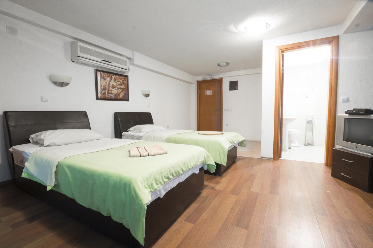 Hotel Filipov Kočani Esterno foto